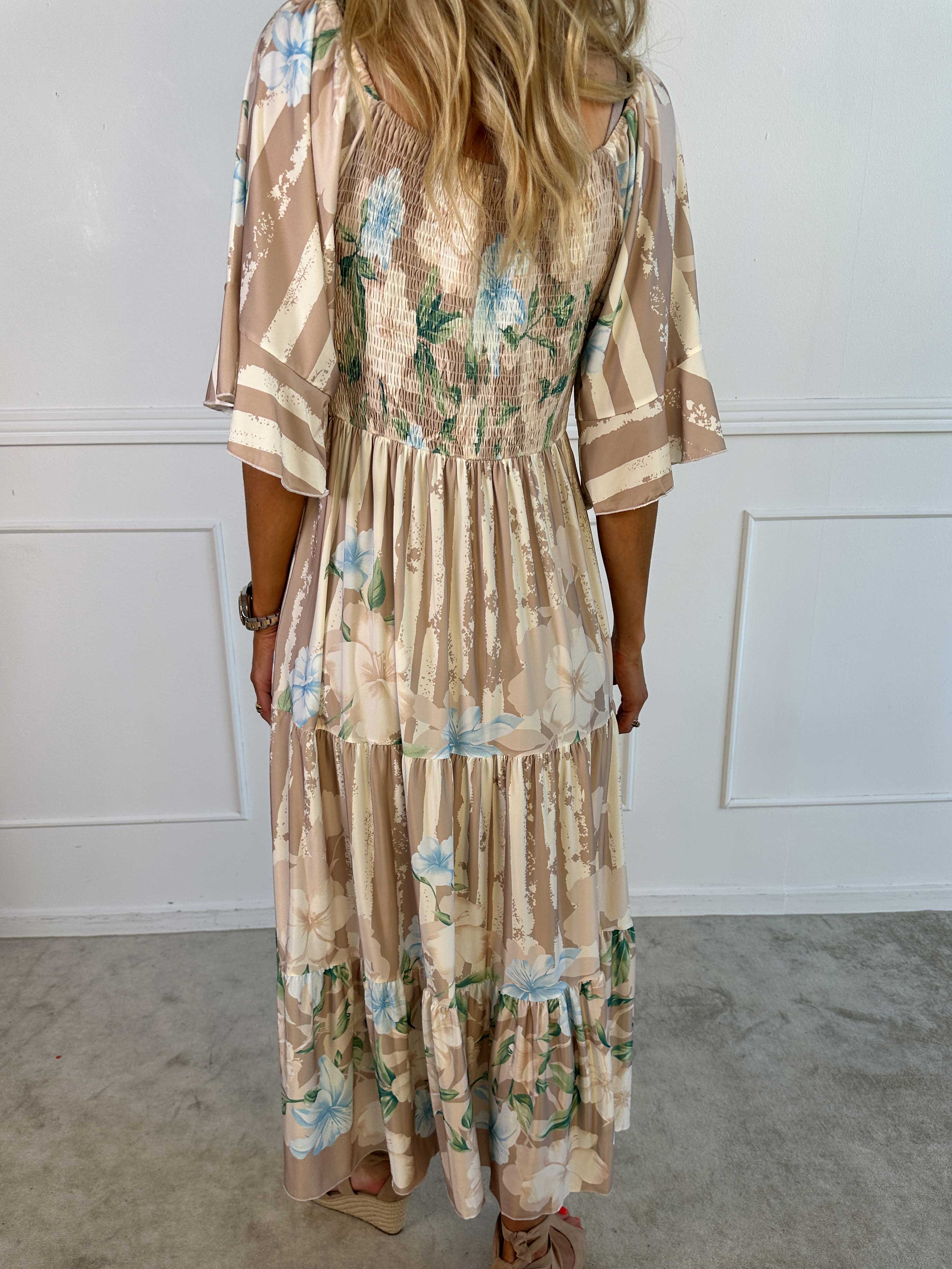 Elna Floral Stripe - Blomstret elastisk kjole med smock over brystet